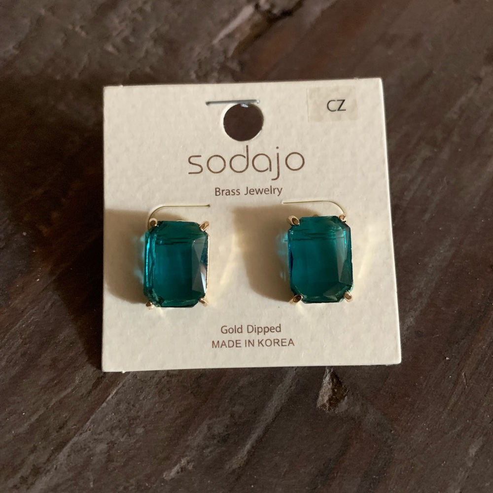 Blue diamond studs